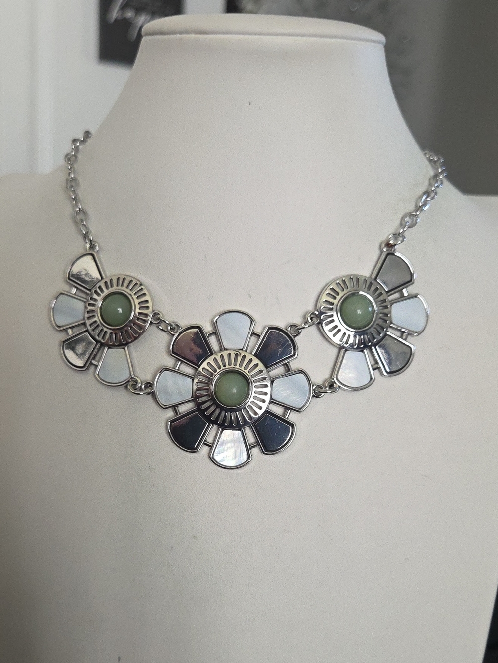 Paparazzi Aquatic Garden Green Necklace NWT